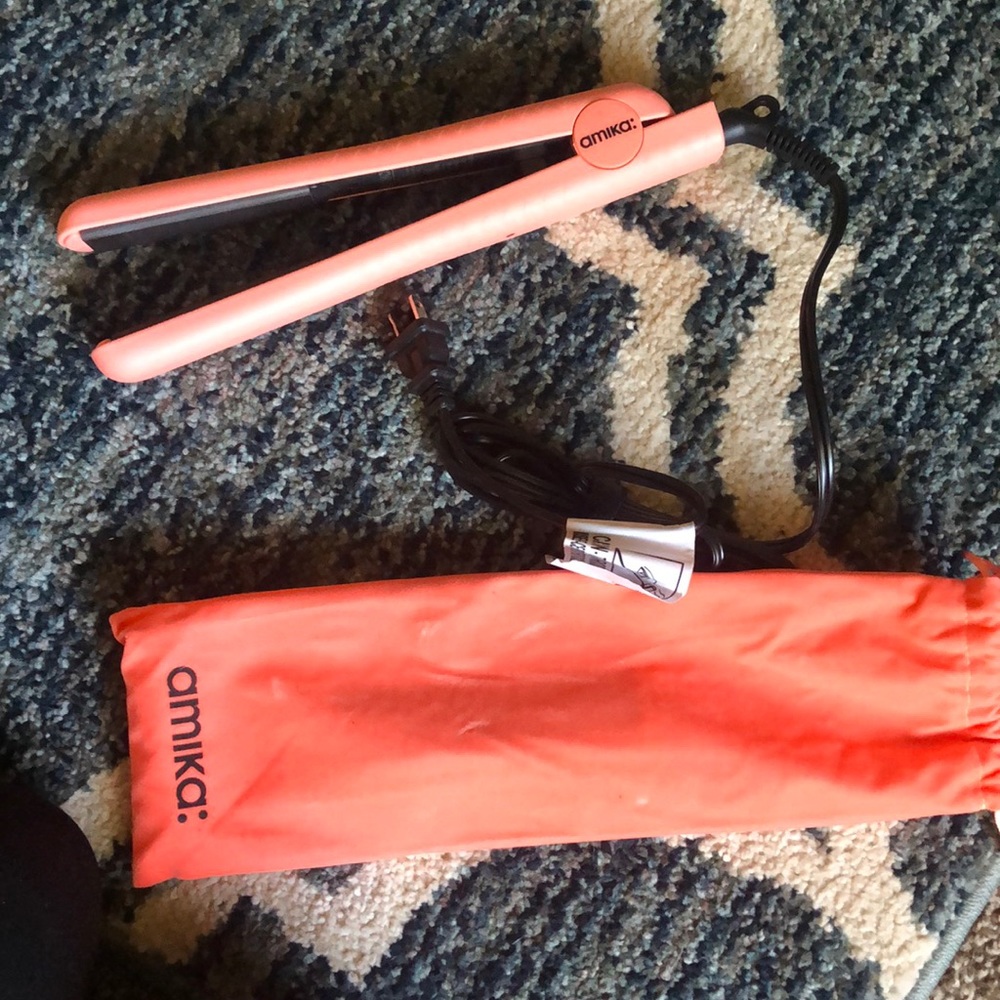 Brand New Straightener